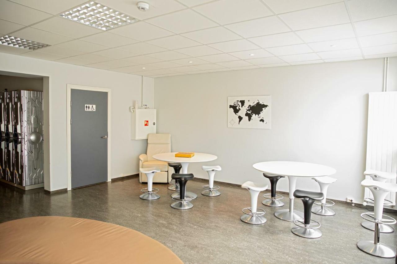 וסטמאנא'איאר Puffin Nest Capsule Hostel מראה חיצוני תמונה