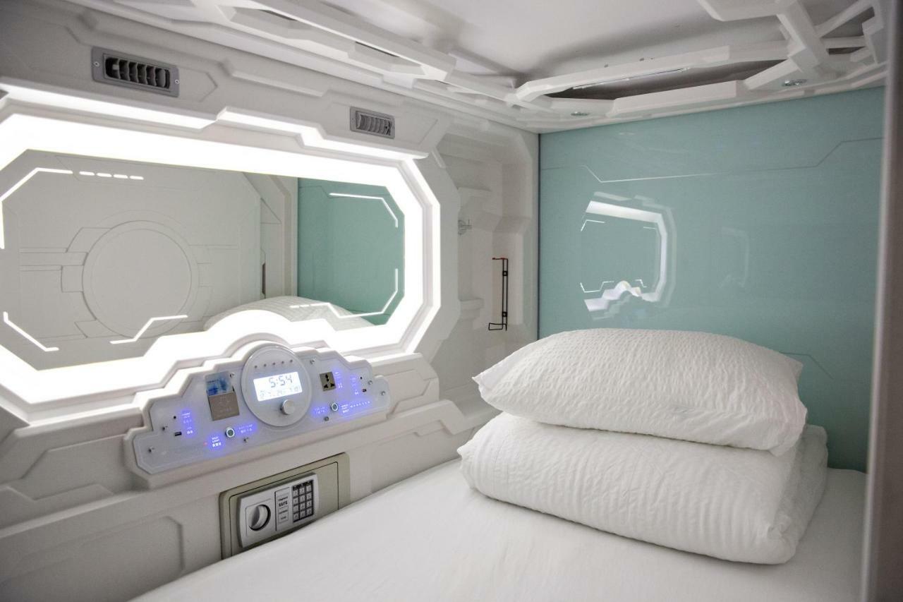 וסטמאנא'איאר Puffin Nest Capsule Hostel מראה חיצוני תמונה